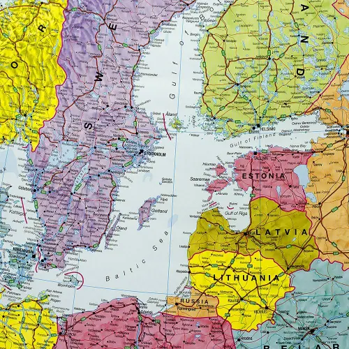 Europa mapa ścienna polityczna na podkładzie magnetycznym 1:4 300 000