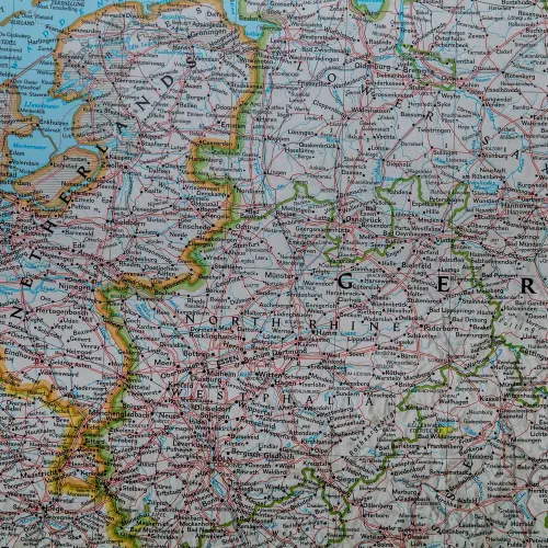 Niemcy Classic mapa ścienna polityczna na podkładzie magnetycznym 1:1 375 000