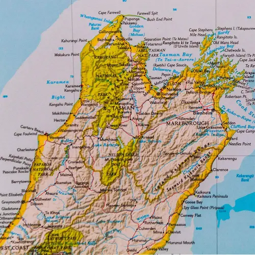 Nowa Zelandia Classic mapa ścienna polityczna na podkładzie do wpinania 1:2 300 000