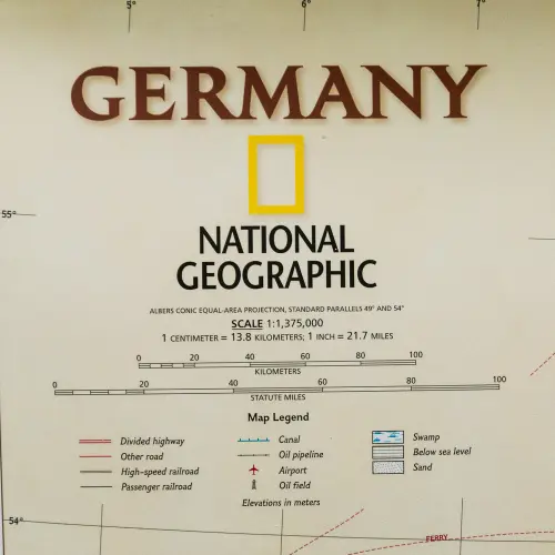 Niemcy Executive mapa ścienna polityczna na podkładzie magnetycznym 1:1 375 000