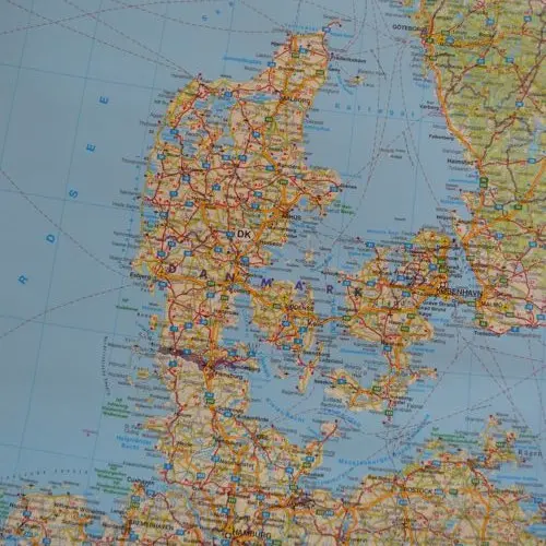 Skandynawia mapa ścienna drogowa na podkładzie do wpinania 1:2 000 000