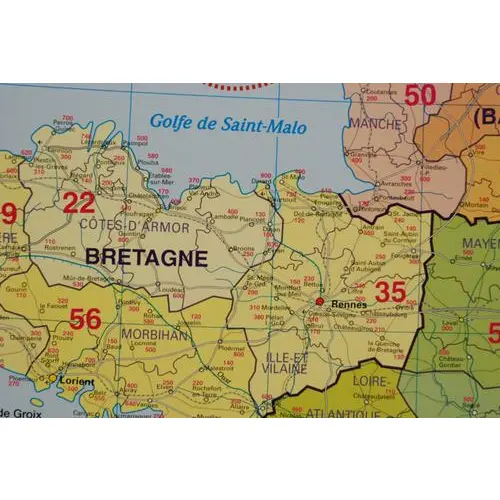 Francja mapa ścienna kody pocztowe na podkładzie 1:1 000 000