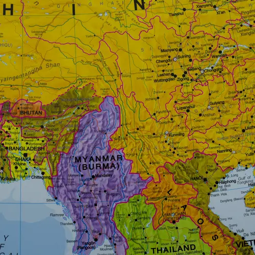 Azja mapa ścienna polityczna na podkładzie 1:11 000 000