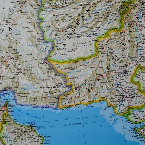Bliski Wschód Classic mapa ścienna polityczna na podkładzie magnetycznym 1:6 083 000