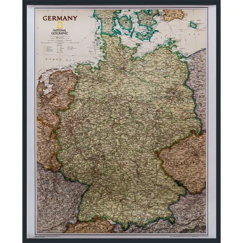 Niemcy Executive mapa ścienna polityczna na podkładzie do wpinania 1:1 375 000
