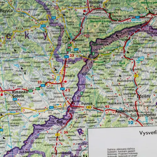 Słowacja mapa ścienna samochodowa na podkładzie do wpinania 1:400 000