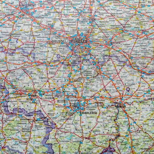 Benelux Belgia Holandia Luksemburg mapa ścienna samochodowa arkusz laminowany 1:500 000
