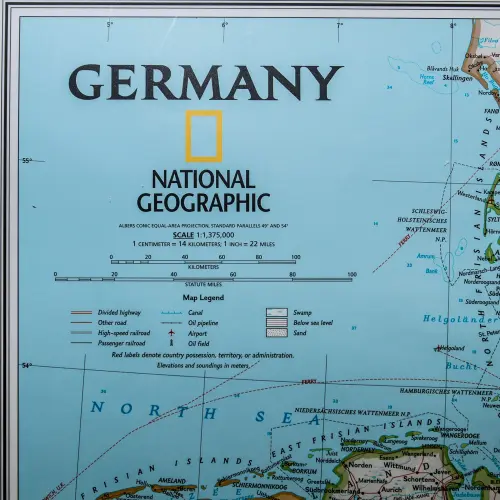 Niemcy Classic mapa ścienna polityczna na podkładzie do wpinania 1:1 375 000